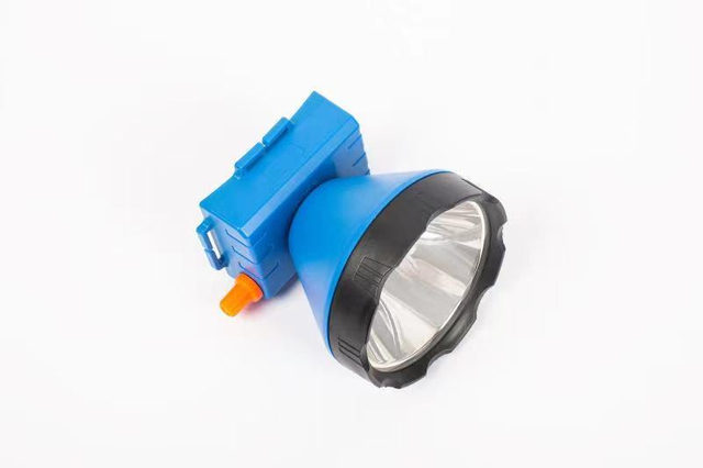 Перезаряжаемый аварийный светодиодный налобный фонарь